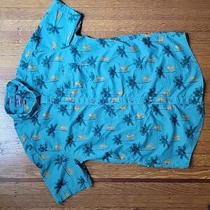 Eddie Bauer Classic Fit Button Down with Pocket, Big Foot, Tall Large